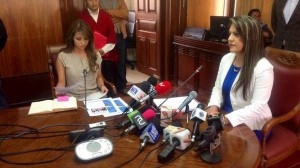 Corte niega inconstitucionalidad de ley de comunicación de Ecuador